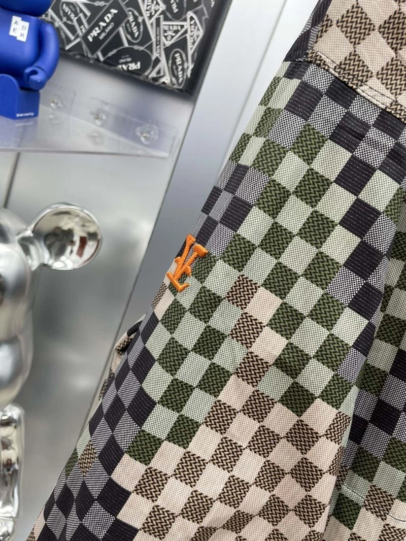 Louis Vuitton Outwear ModernLook 137559