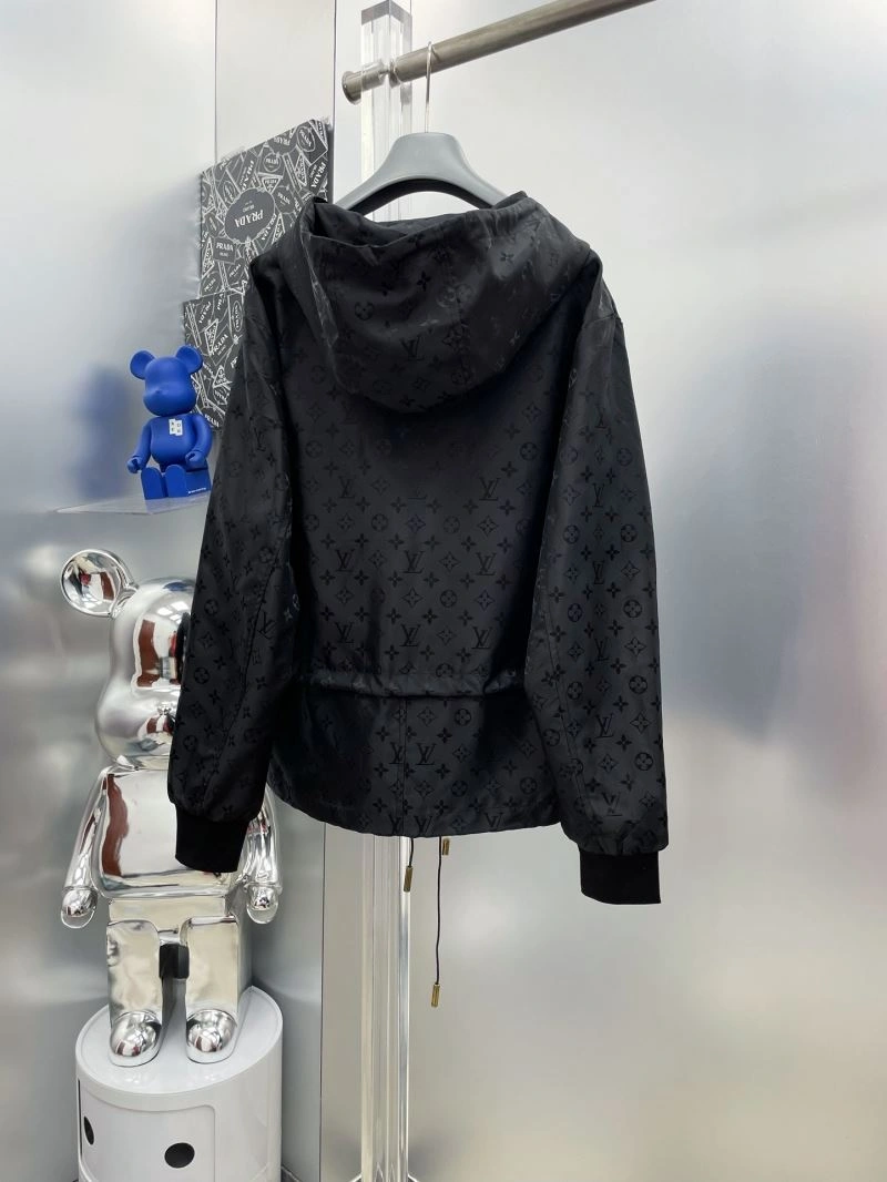 Louis Vuitton Outwear FreshLook 137539