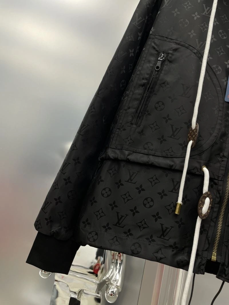 Louis Vuitton Outwear FreshLook 137539