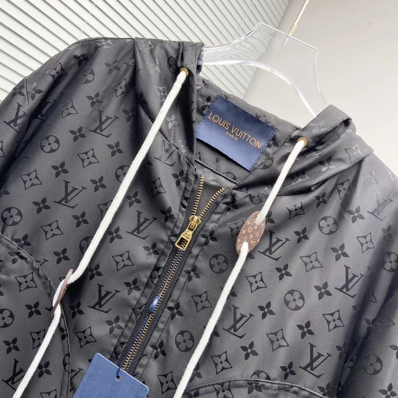 UrbanChic Louis Vuitton Outwear 137543