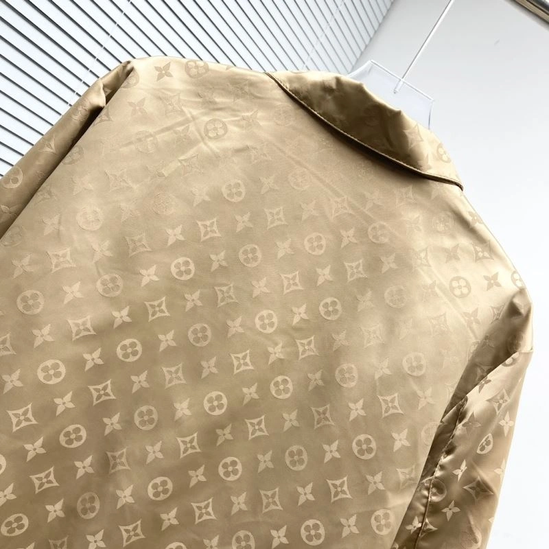 Louis Vuitton Outwear Durable 137538