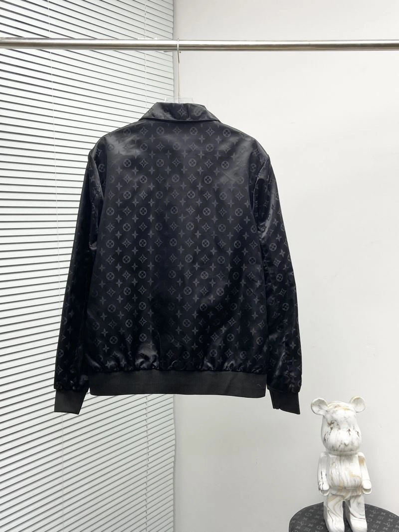 FlexibleFit Louis Vuitton Outwear 137542