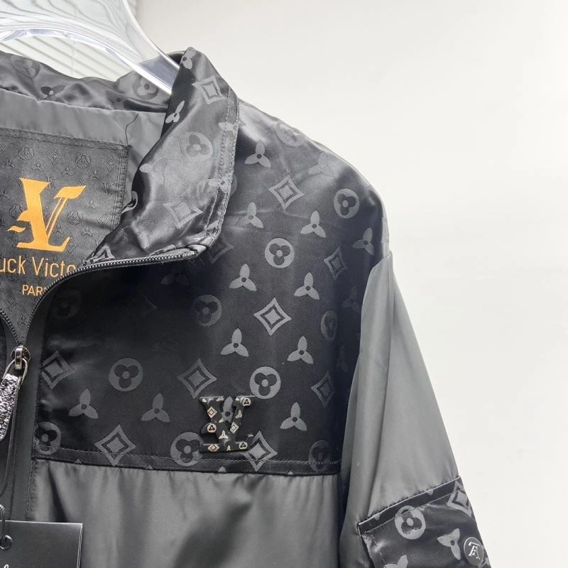 Louis Vuitton Outwear Minimalist 137552