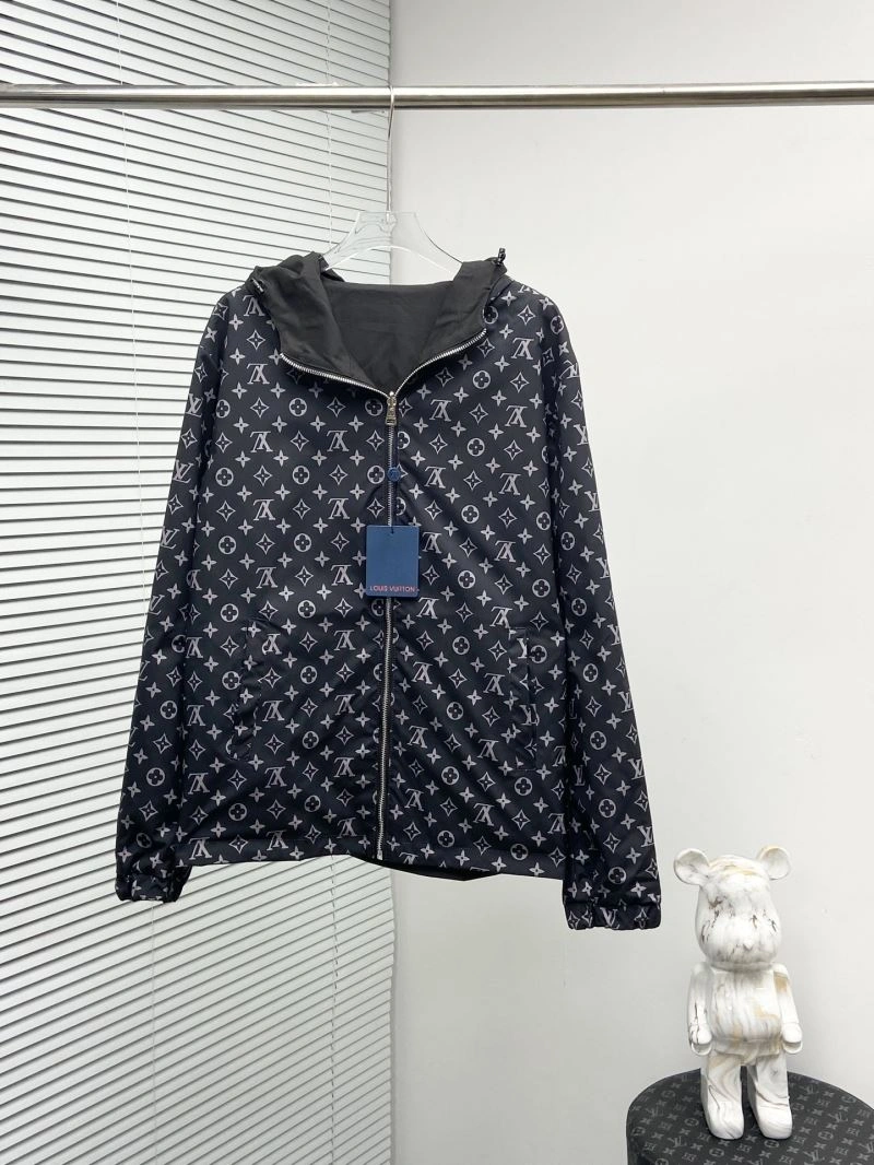 Louis Vuitton Outwear GoAnywhere 137534
