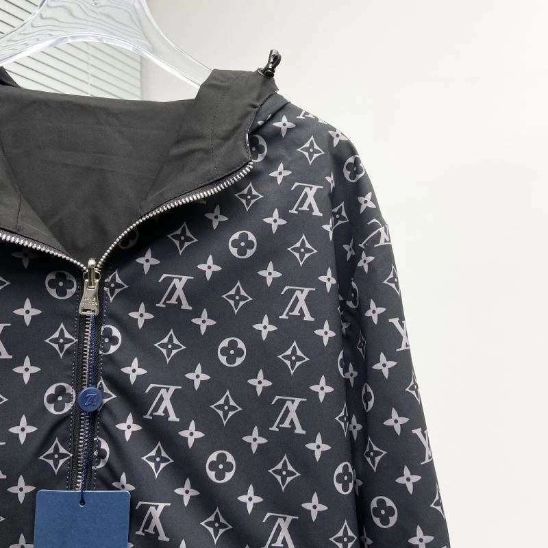 Louis Vuitton Outwear GoAnywhere 137534
