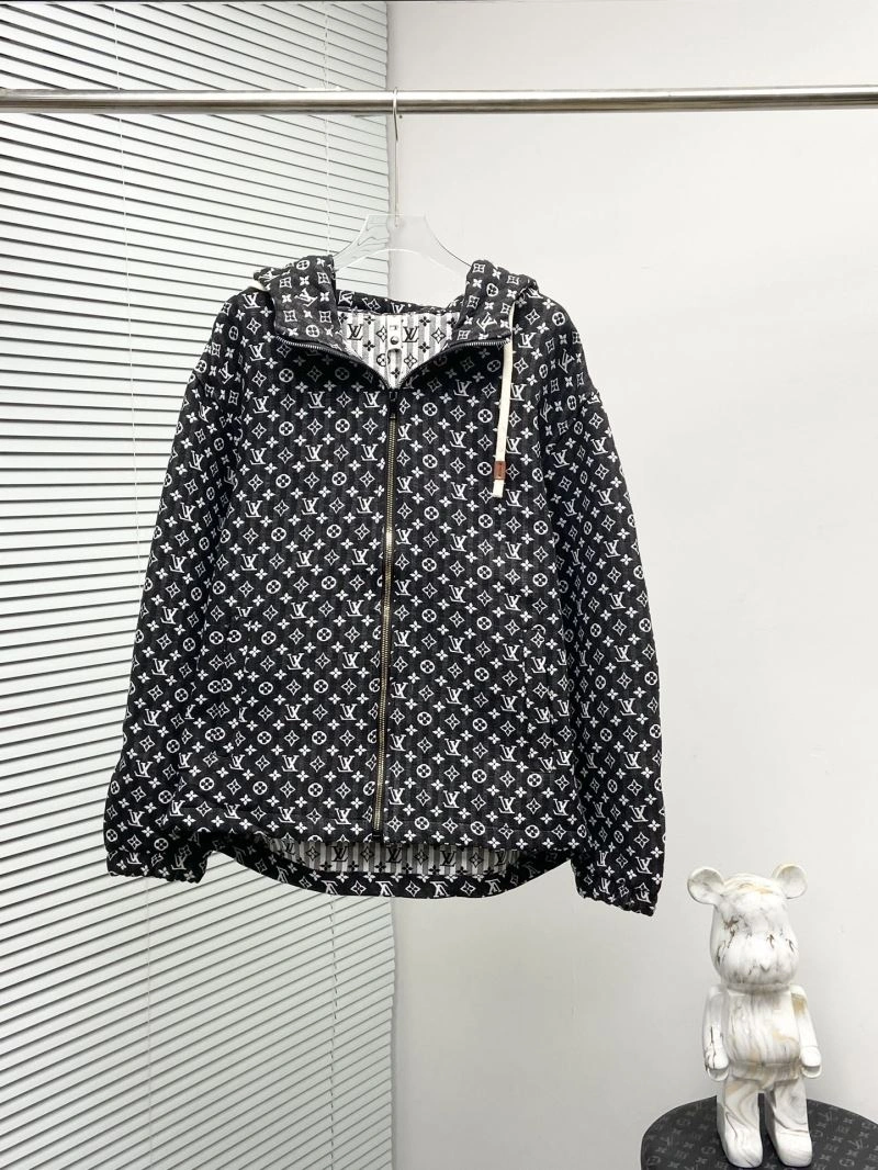 EasyCare Louis Vuitton Outwear 137536