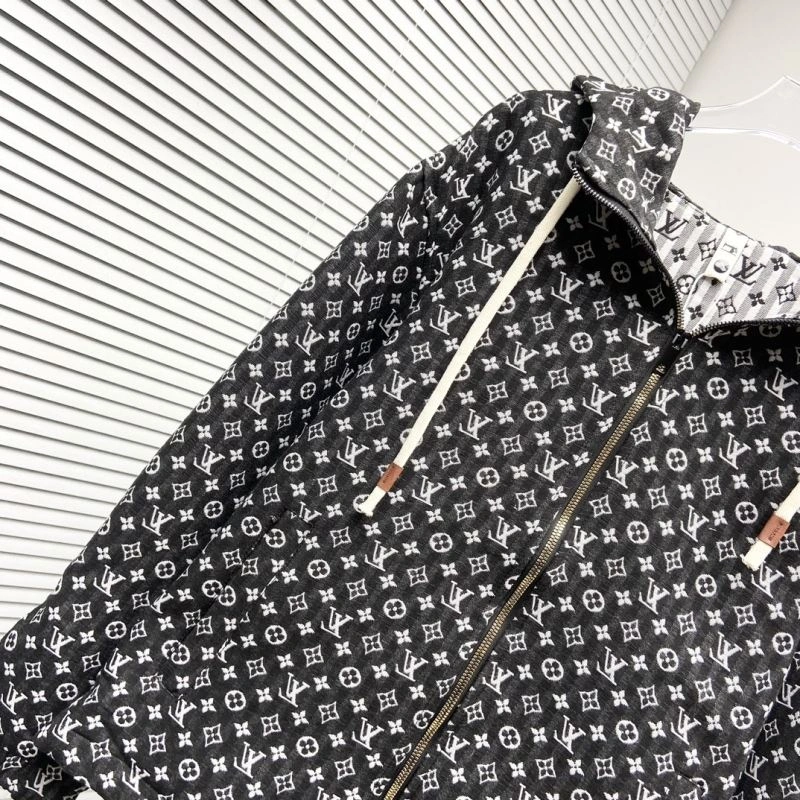 EasyCare Louis Vuitton Outwear 137536