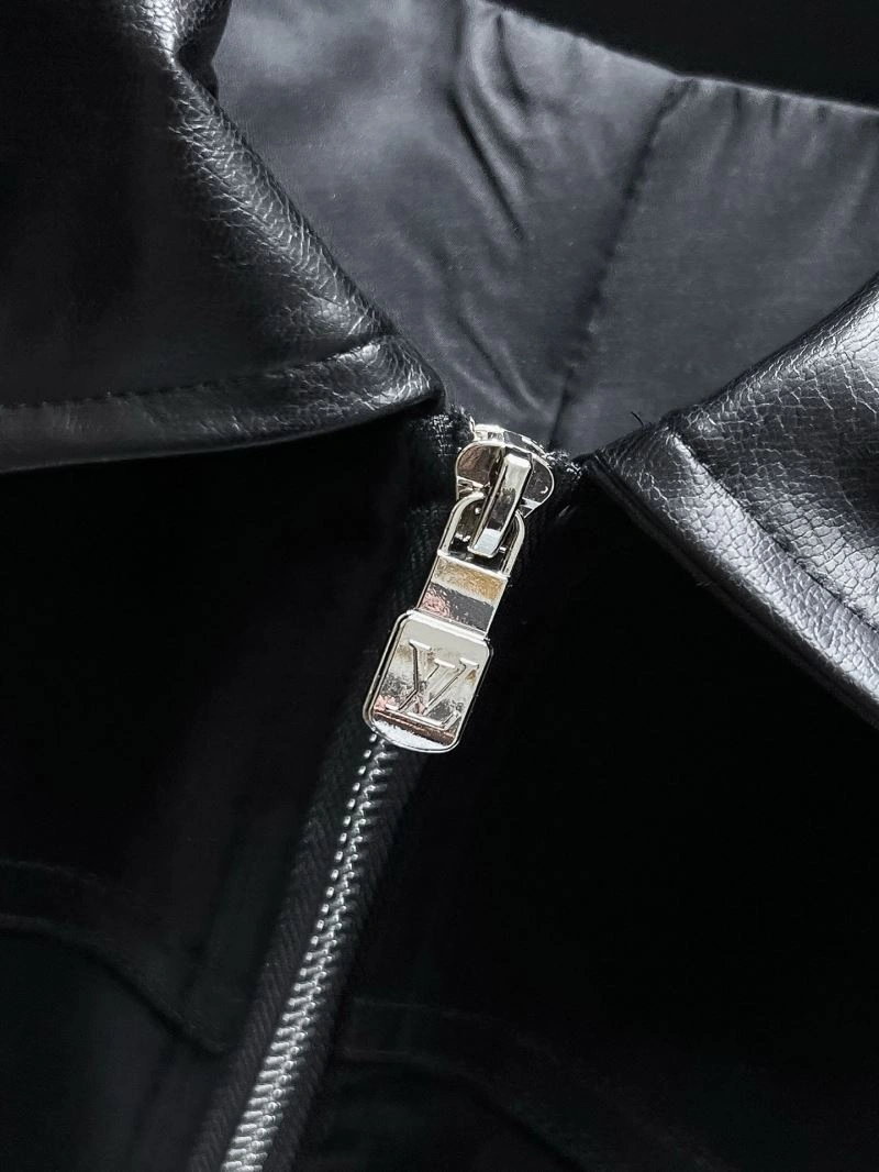 Sophisticated Louis Vuitton Outwear 137527