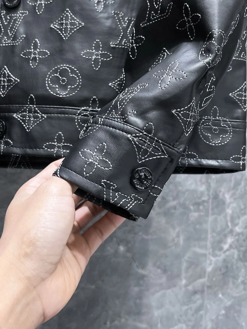 NewStyle Louis Vuitton Outwear 137544