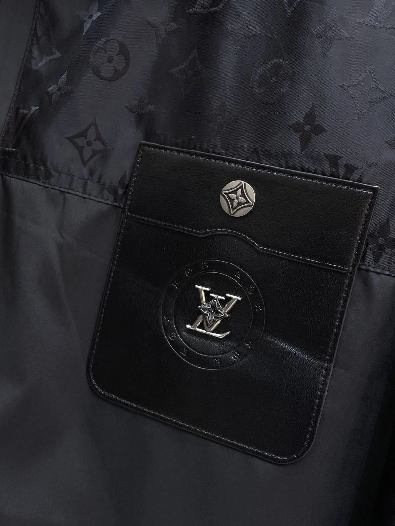 Louis Vuitton Outwear ZipUp 137602