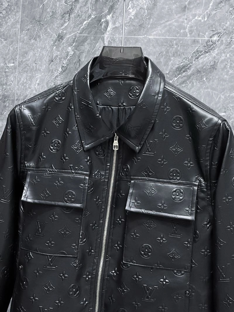 Louis Vuitton Outwear WaterResistant 137556