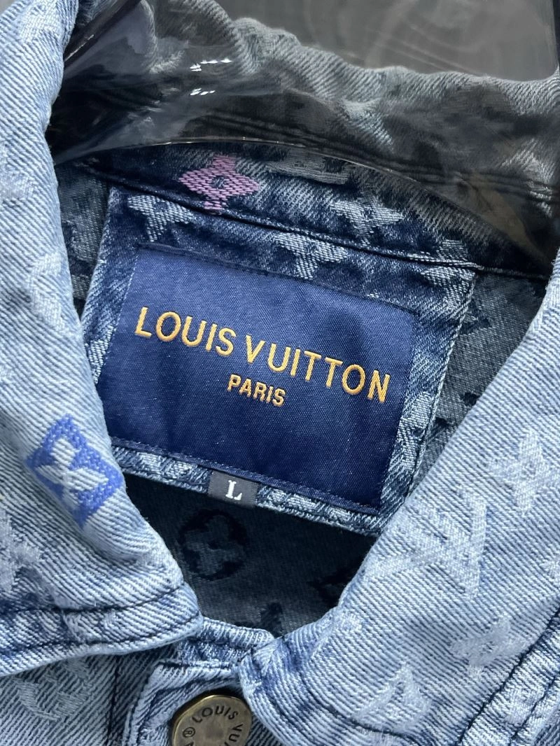 Louis Vuitton Outwear Lightweight 137540
