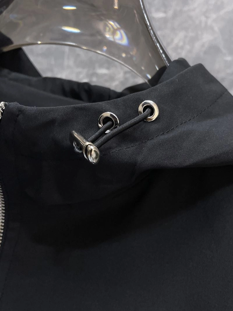Lightweight Louis Vuitton Outwear 137525