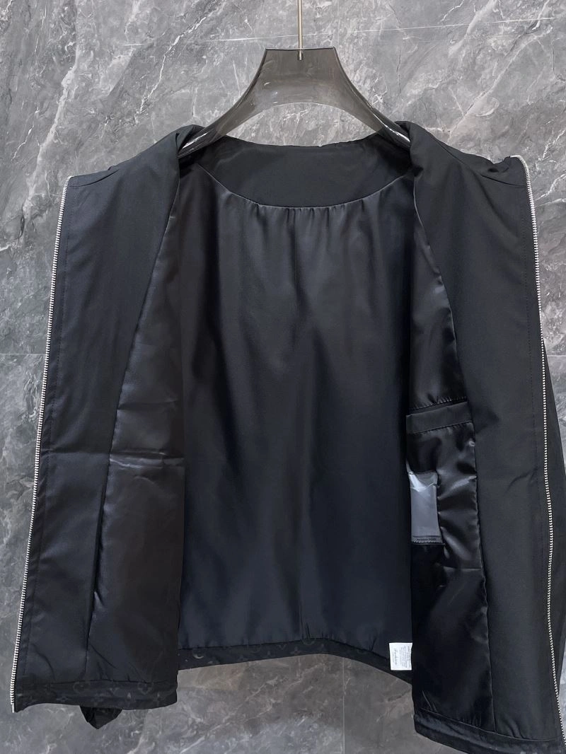Lightweight Louis Vuitton Outwear 137525
