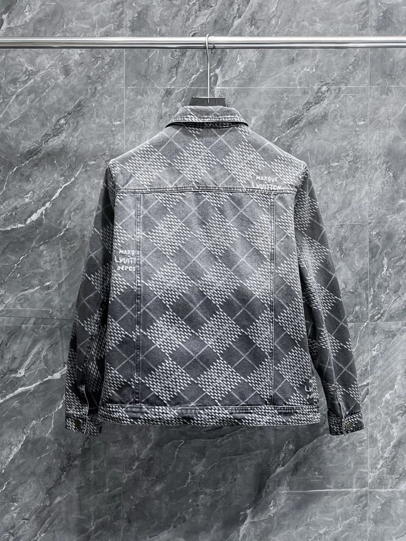 Stretchable Louis Vuitton Outwear 137562