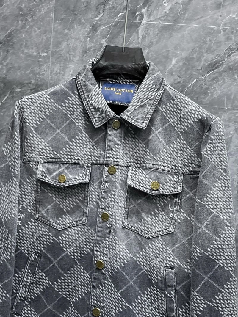 Stretchable Louis Vuitton Outwear 137562