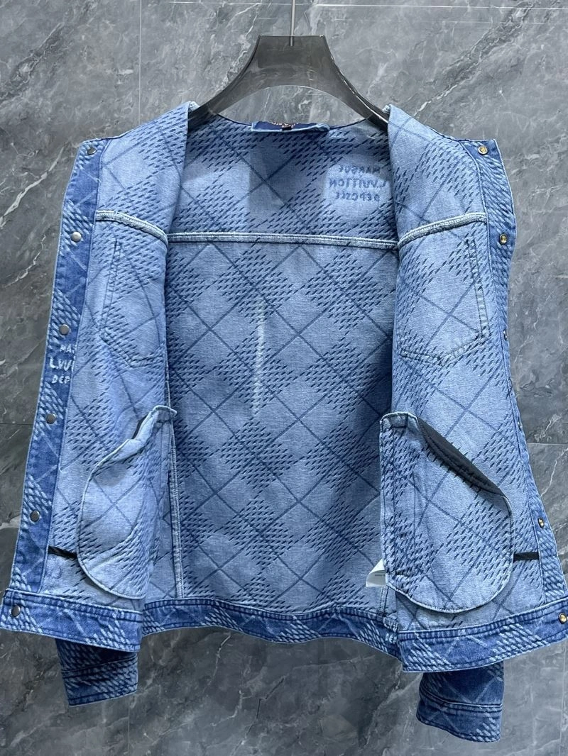 Refined Louis Vuitton Outwear 137522