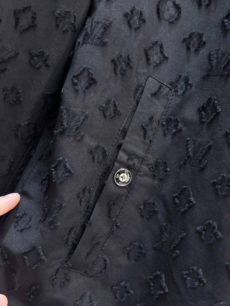 Stylish Louis Vuitton Outwear 137521