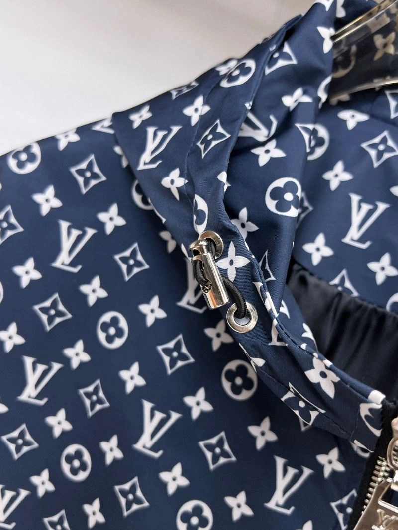 WaterResistant Louis Vuitton Outwear 136931