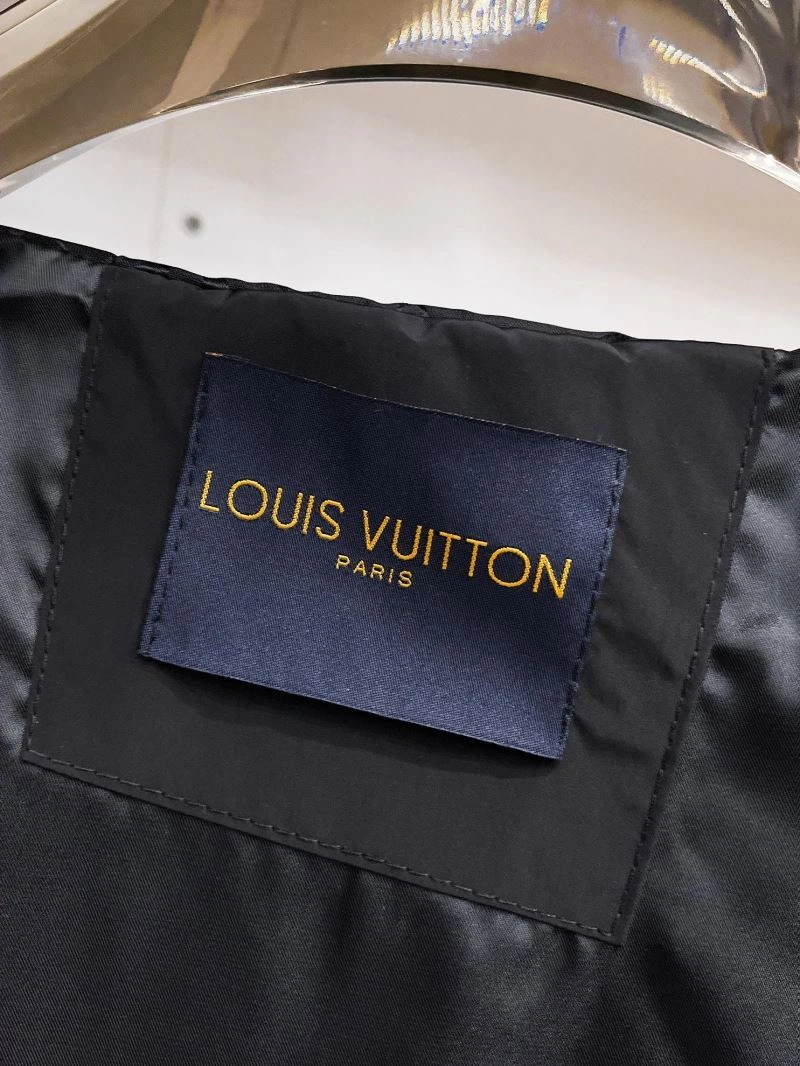 Lightweight Louis Vuitton Outwear 136891