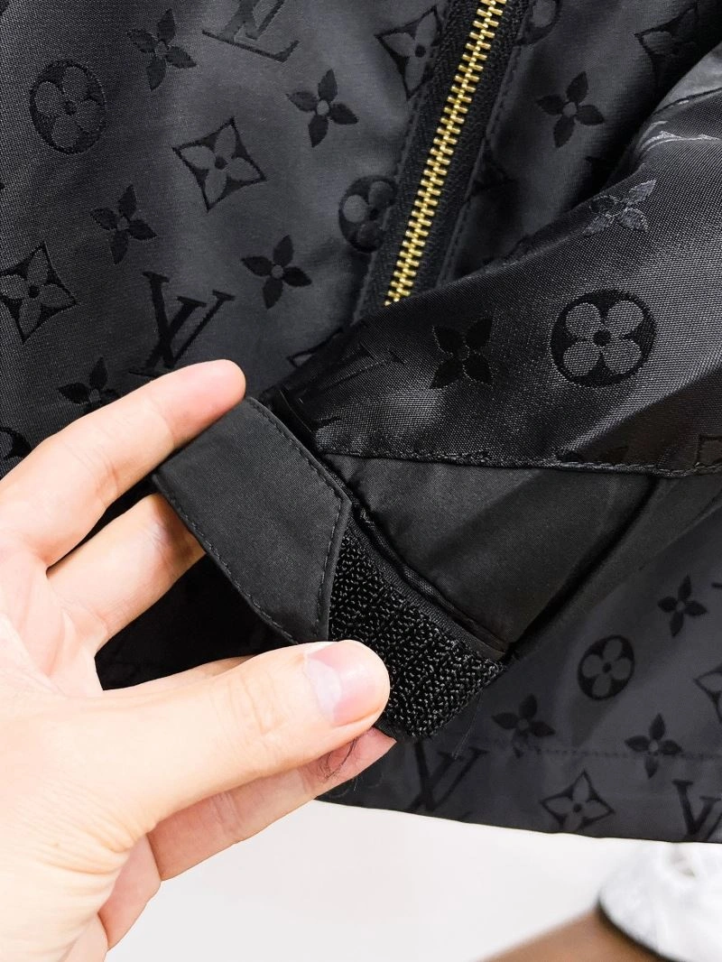 QuickDry Louis Vuitton Outwear 136890