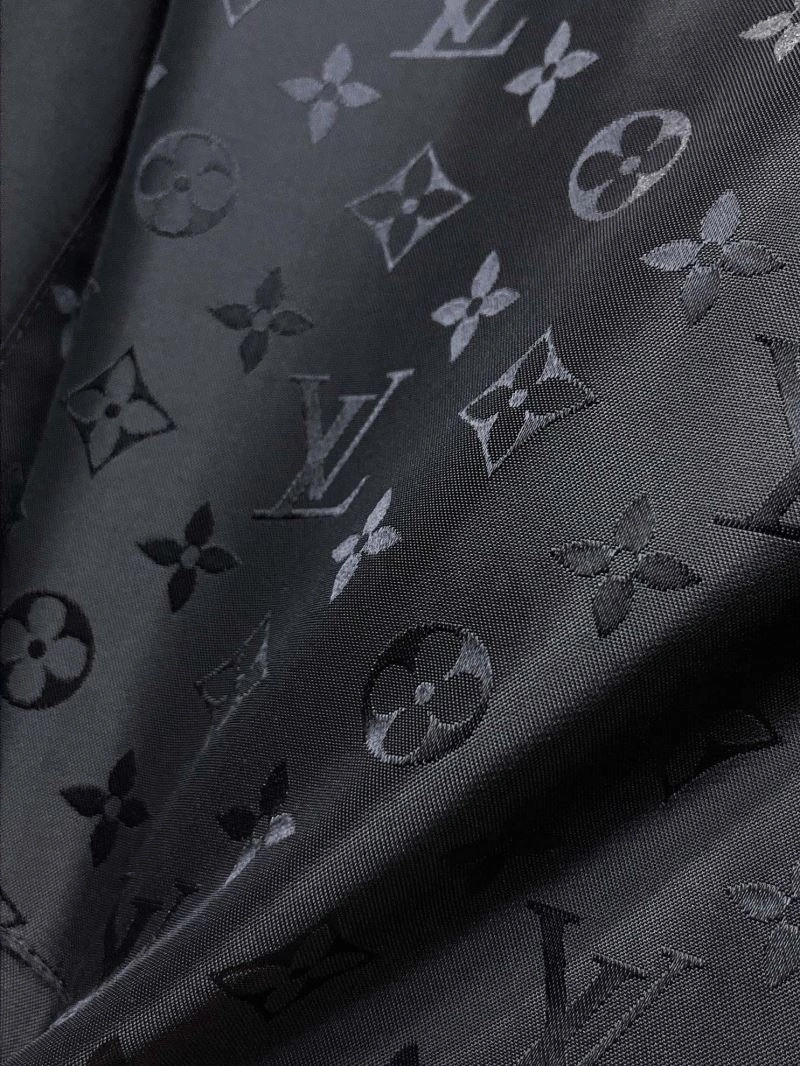 QuickDry Louis Vuitton Outwear 136890