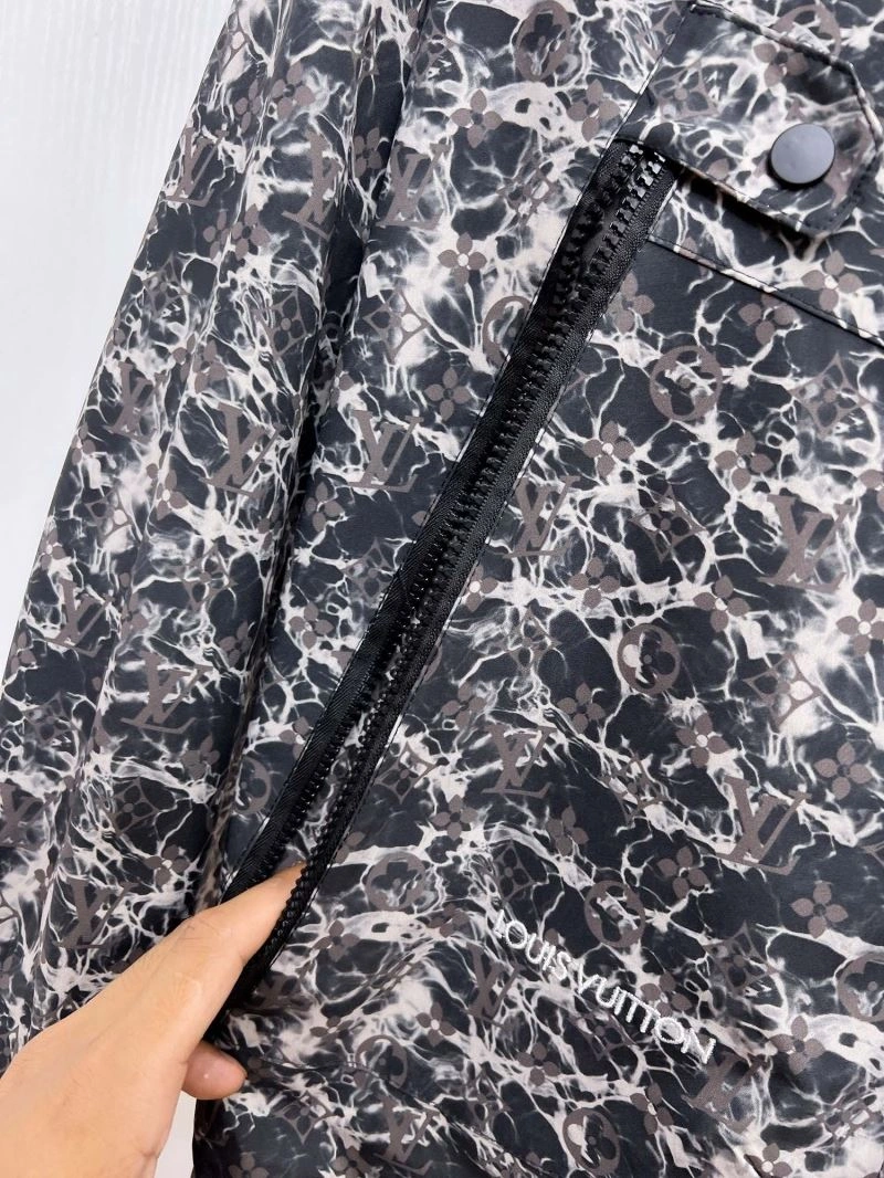 Louis Vuitton Outwear FashionForward 136893