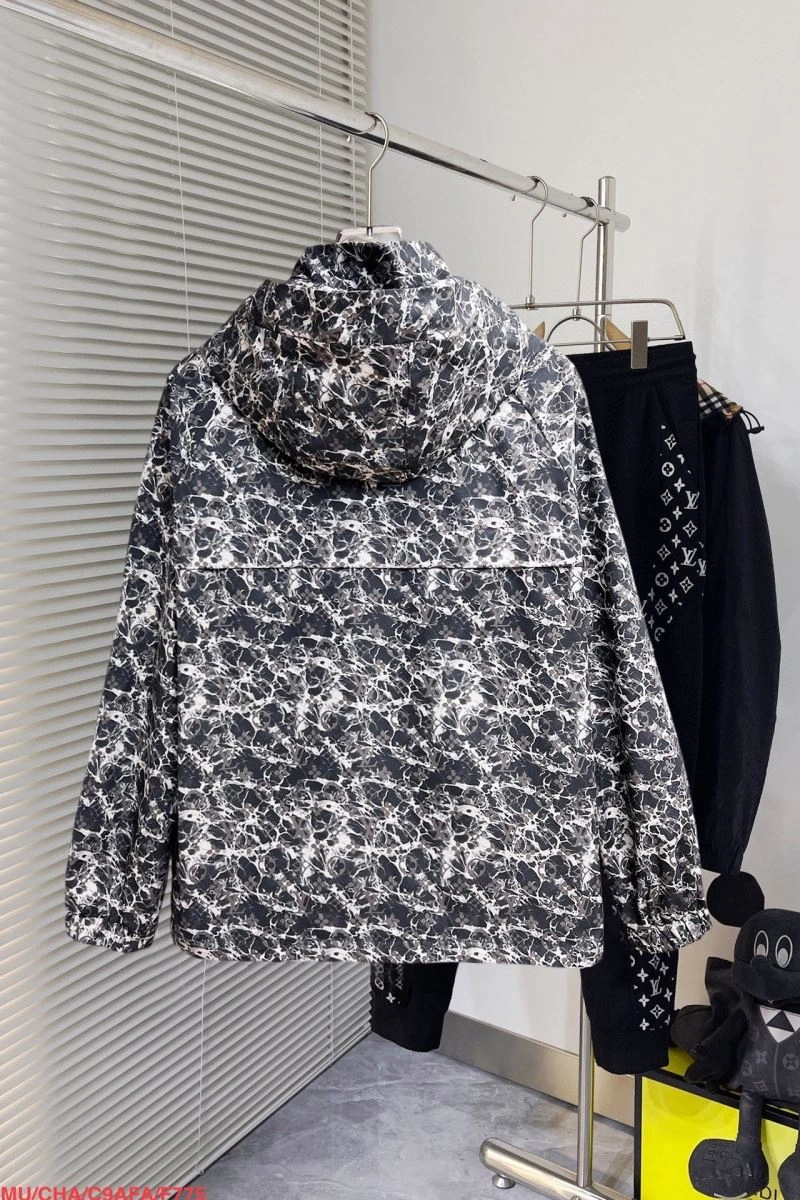 Louis Vuitton Outwear FashionForward 136893