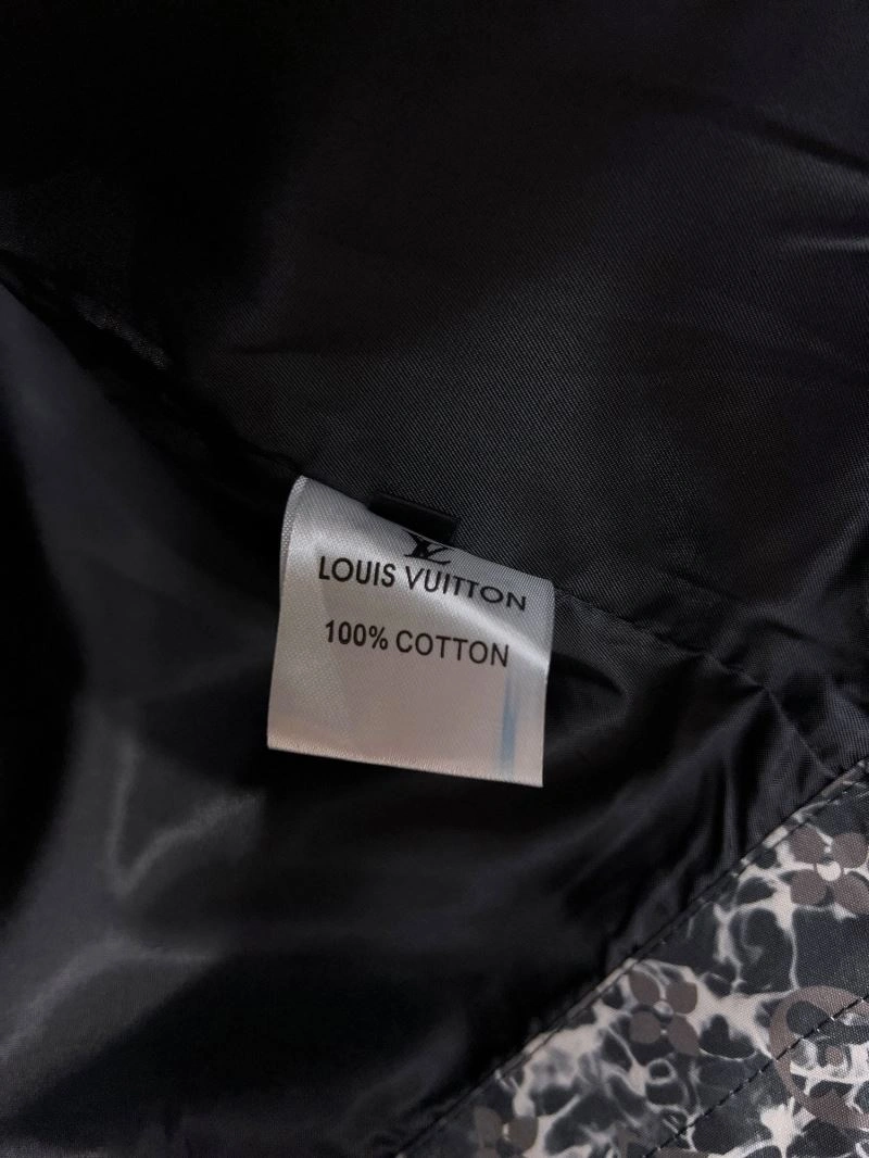 Louis Vuitton Outwear FashionForward 136893