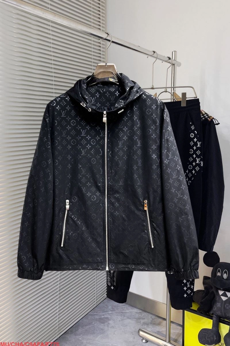 Affordable Louis Vuitton Outwear 136889