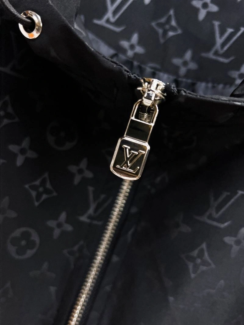 Affordable Louis Vuitton Outwear 136889