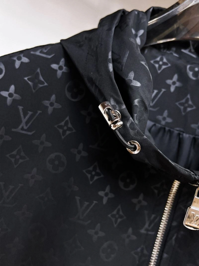 Affordable Louis Vuitton Outwear 136889