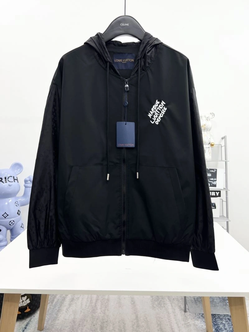 Louis Vuitton Outwear Upgraded 136878