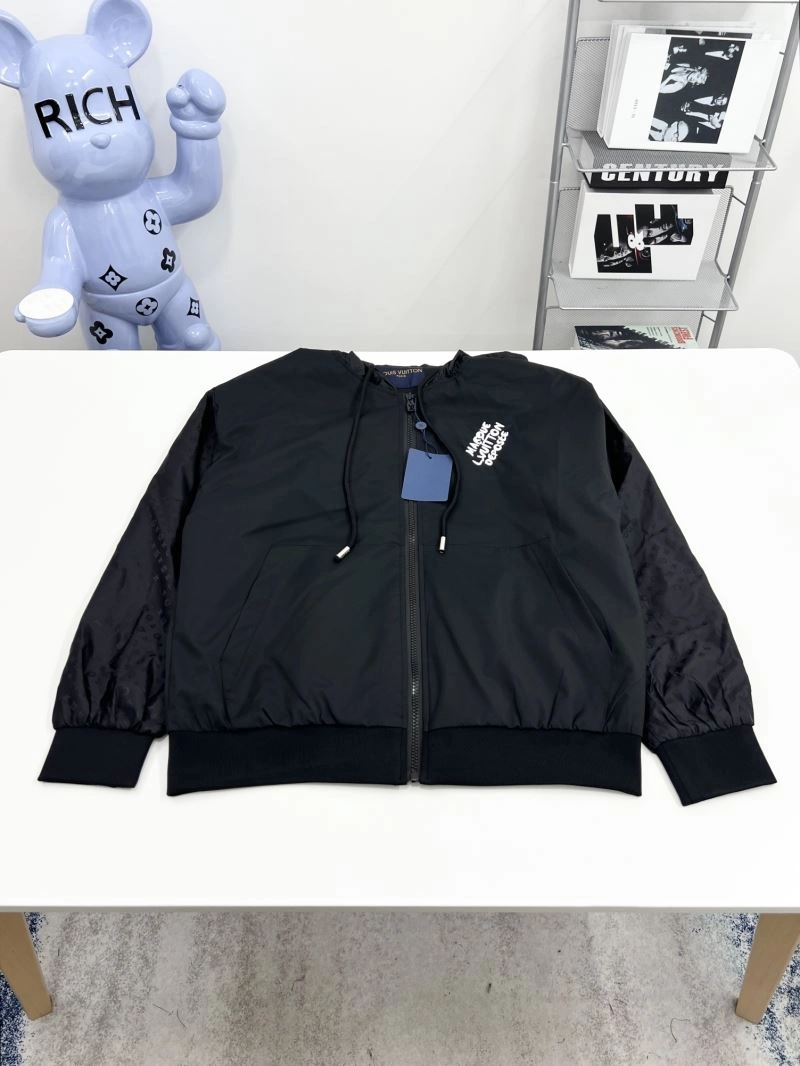 Louis Vuitton Outwear Upgraded 136878