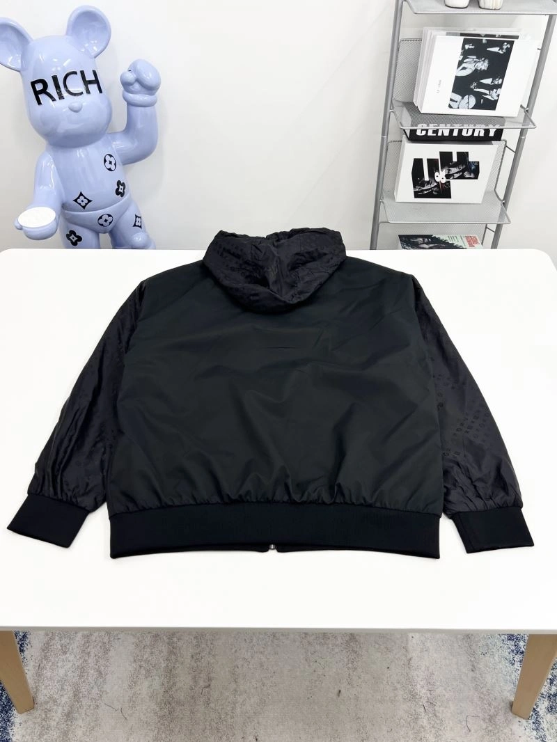 Louis Vuitton Outwear Upgraded 136878