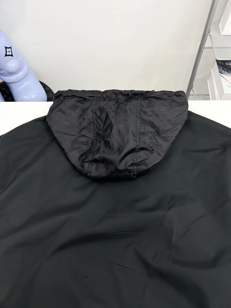 Louis Vuitton Outwear Upgraded 136878
