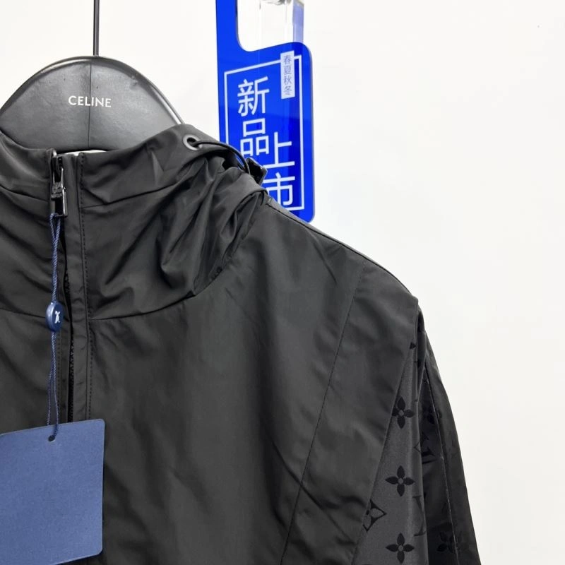 Unique Louis Vuitton Outwear 136870