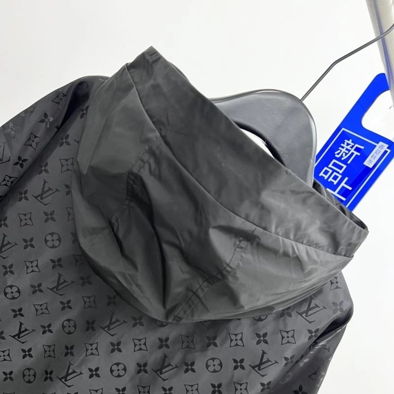 Unique Louis Vuitton Outwear 136870