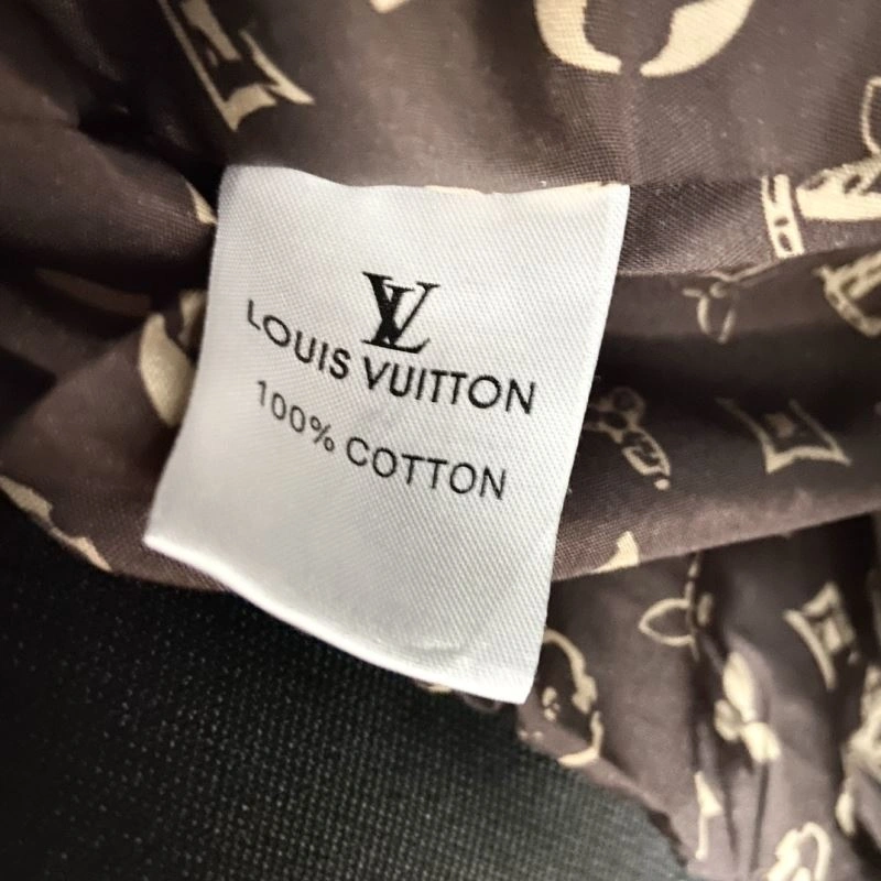 Elegant Louis Vuitton Outwear 136863