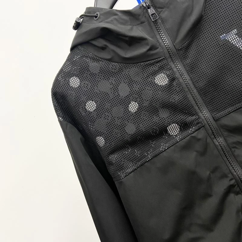 Louis Vuitton Outwear MultiPurpose 136880