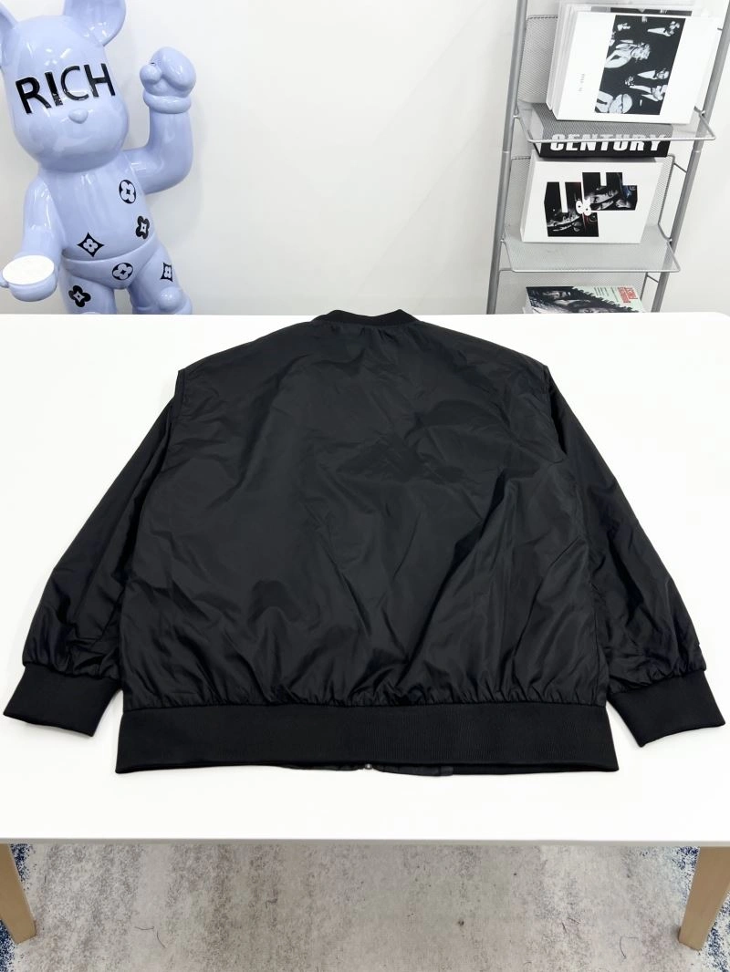 Louis Vuitton Outwear Durable 136868