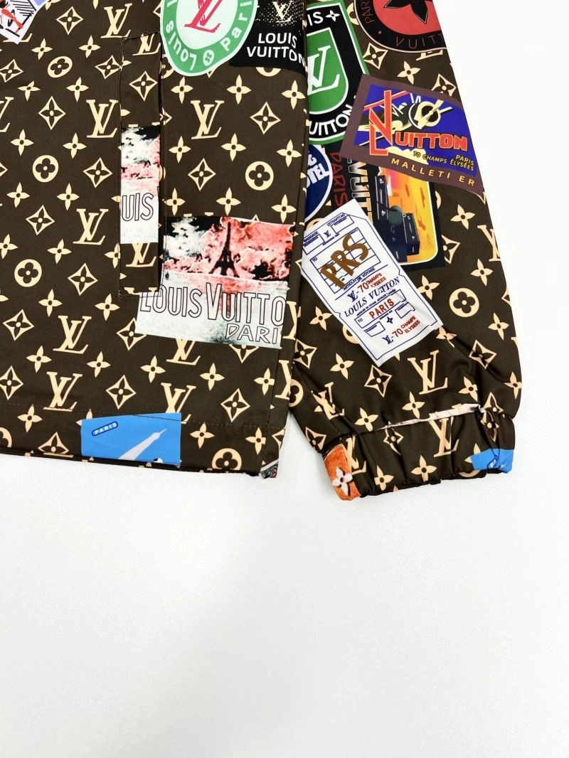 WaterResistant Louis Vuitton Outwear 136853