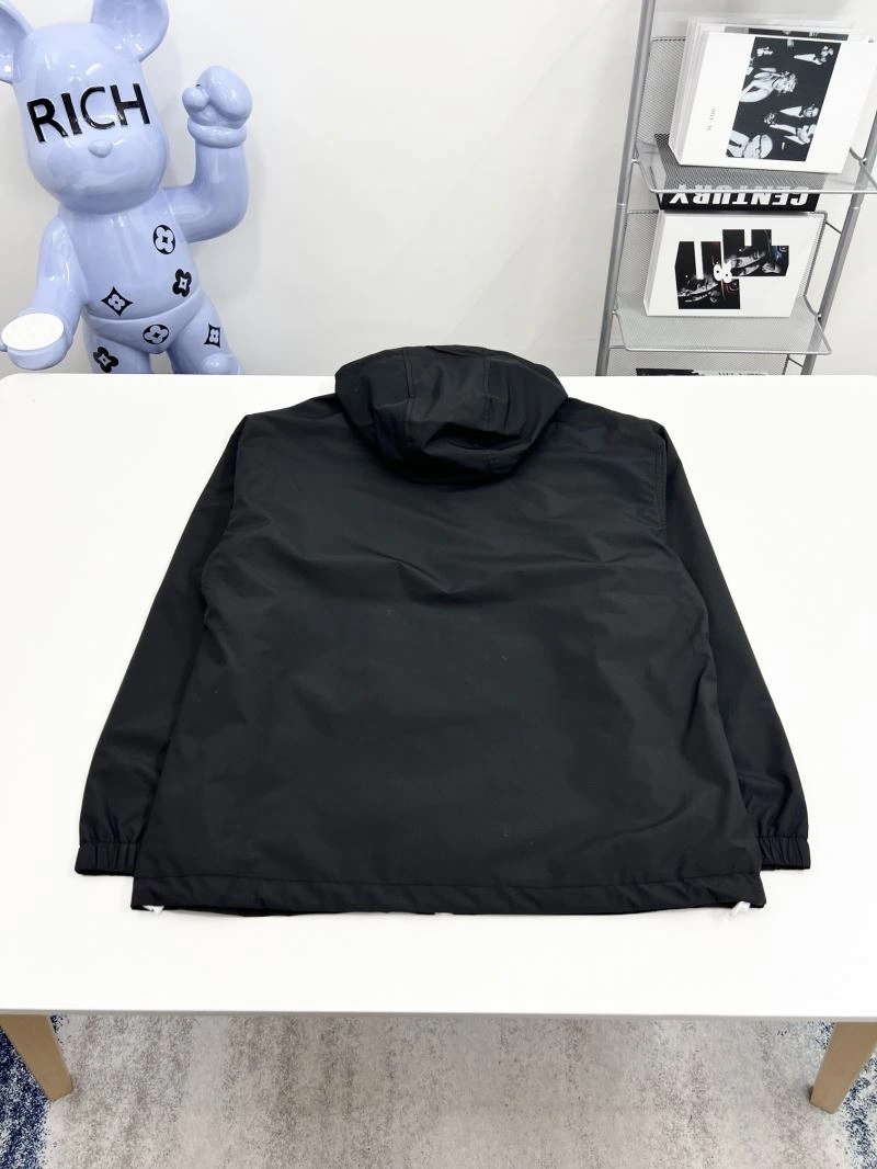 Louis Vuitton Outwear TechFriendly 136854