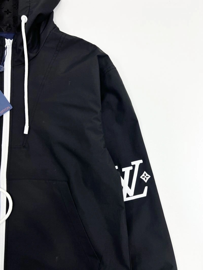 Louis Vuitton Outwear TechFriendly 136854