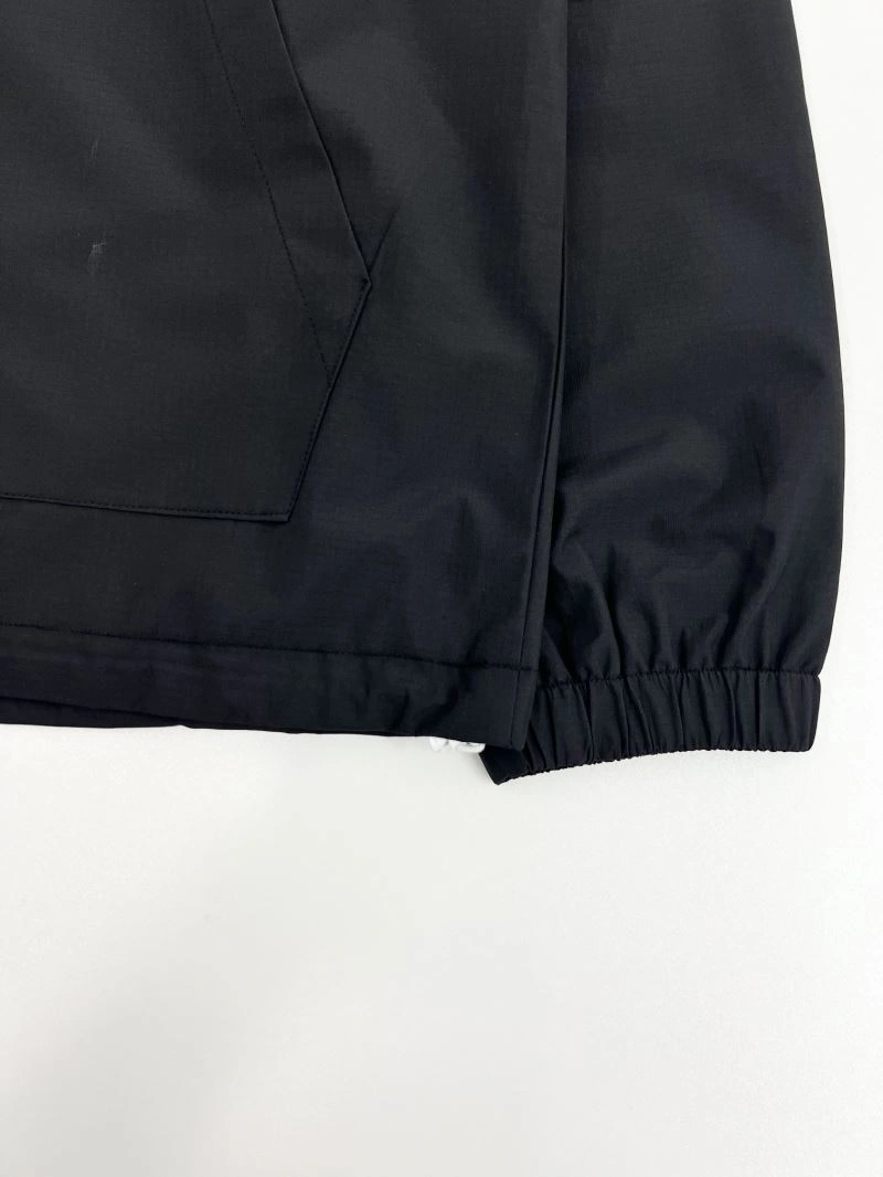 Louis Vuitton Outwear TechFriendly 136854