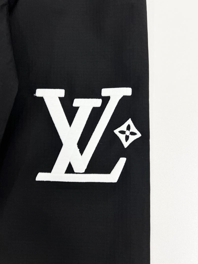 Louis Vuitton Outwear TechFriendly 136854