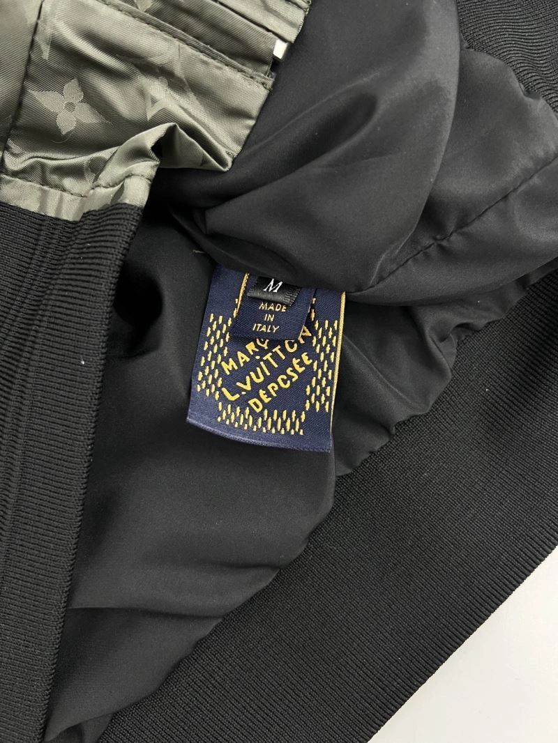 Louis Vuitton Outwear Durable 136857