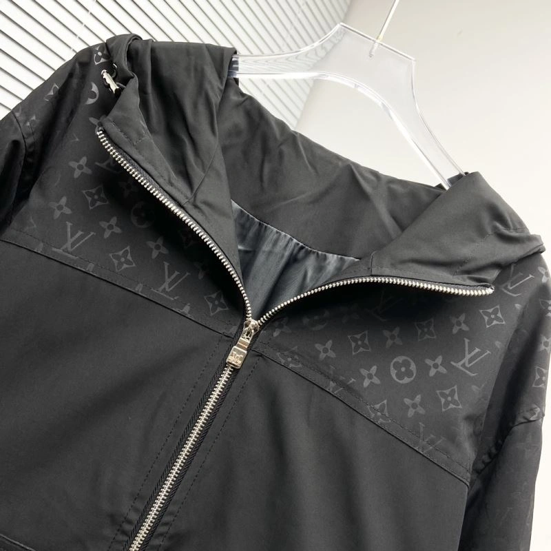 TopPick Louis Vuitton Outwear 136849
