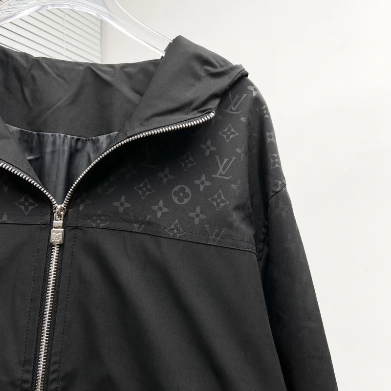 TopPick Louis Vuitton Outwear 136849