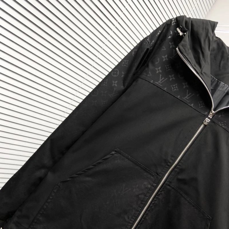 TopPick Louis Vuitton Outwear 136849